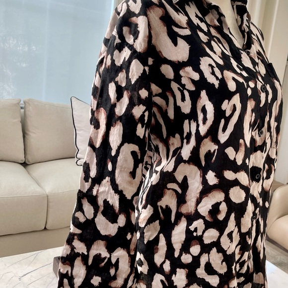 100% Linen Oversized Button Down Shirt - Picture 4 of 5